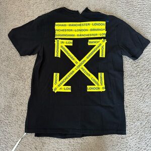 Off White x Selfridges tshirt size medium
